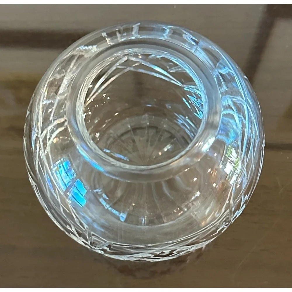 N/A vase measures